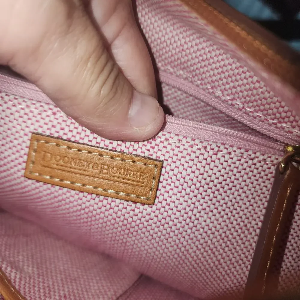 DOONEY & BOURKE EUC TAN NYLON ZIP TOP SATCHEL BAG
